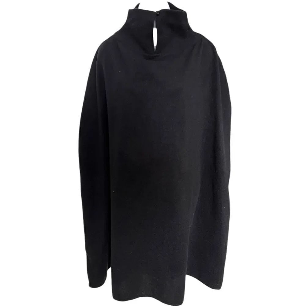 FHQ Collection Oversized Black Cape In Size M.